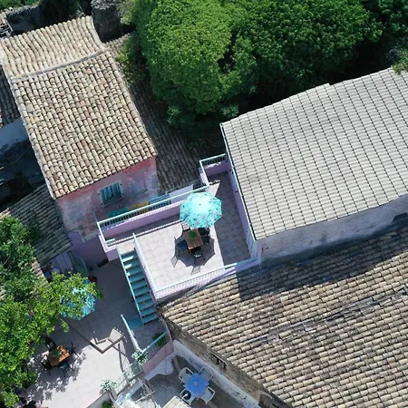 Siora Nina Charming Stone House Near Agios Gordios Holiday home