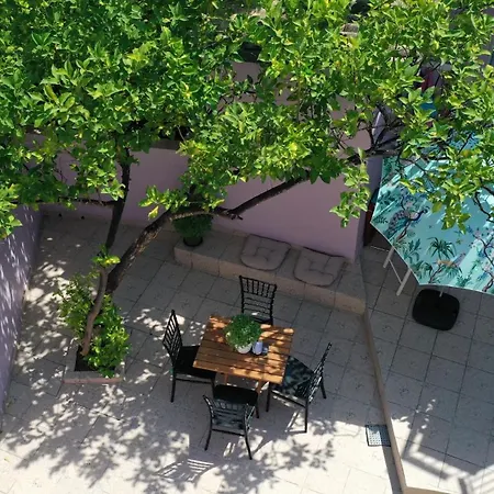 Siora Nina Charming Stone House Near Agios Gordios Ferienhaus *